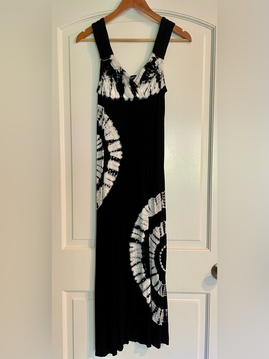 INC International Concepts Dresses & Skirts - INC International Concepts Black & White Tie-Dye Maxi Dress Size Petite